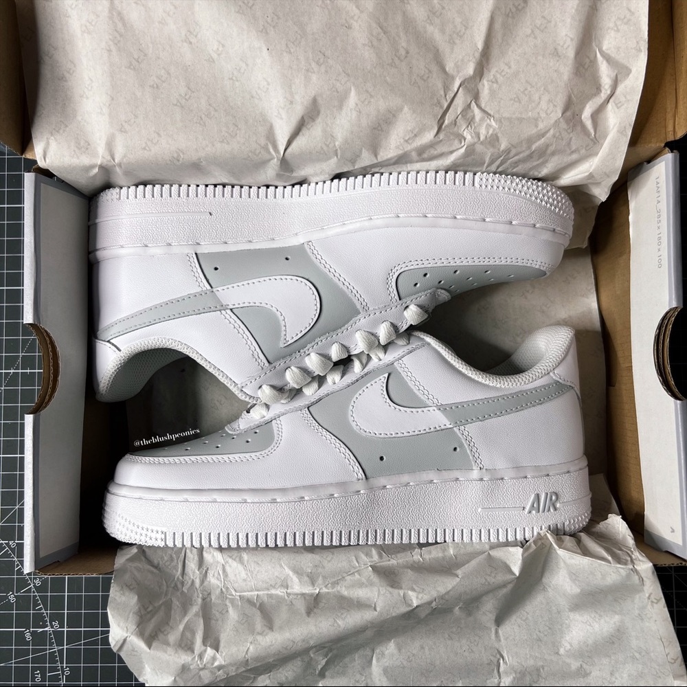 Nike Custom Air Force 1 Low NWT - Picture 3 of 7